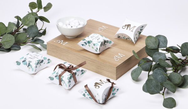 Pillow case boxes